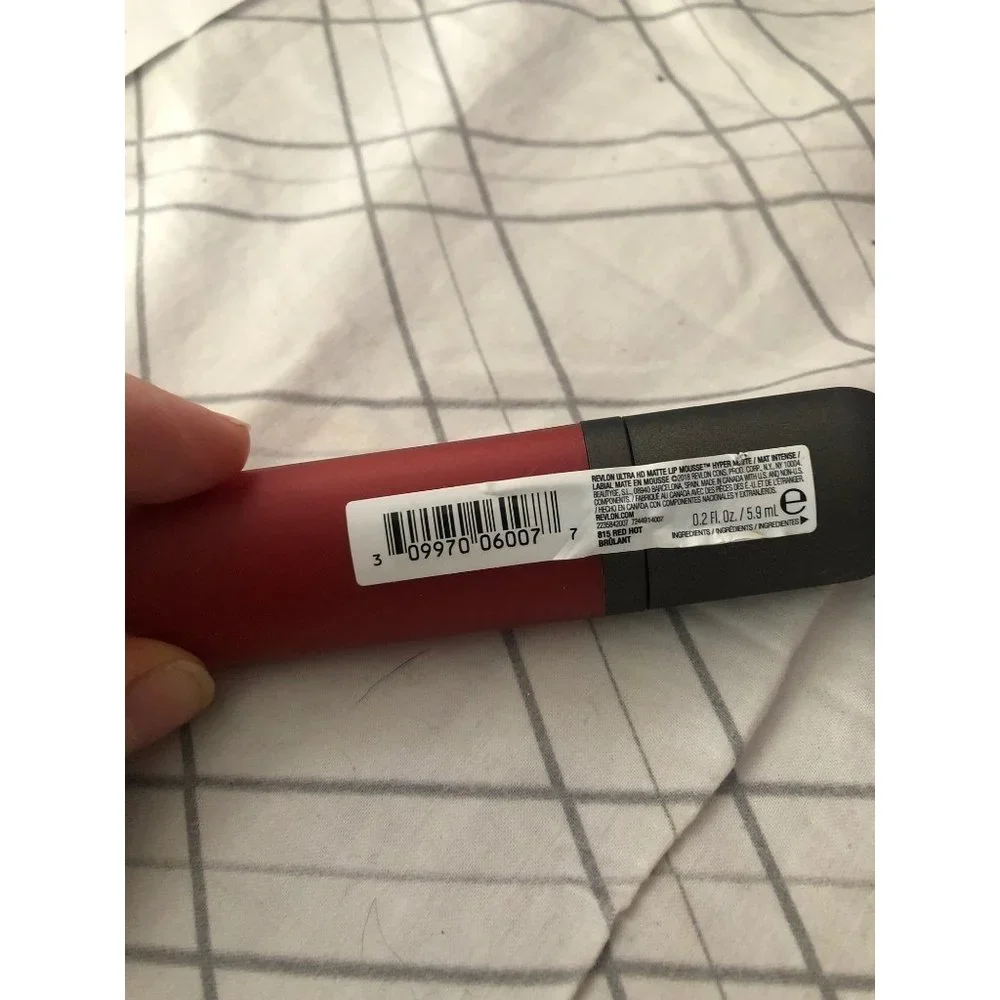 NEW Revlon Ultra HD Matte Lip Mousse Red Hot